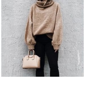 ARITZIA Babaton Adichi Sweater